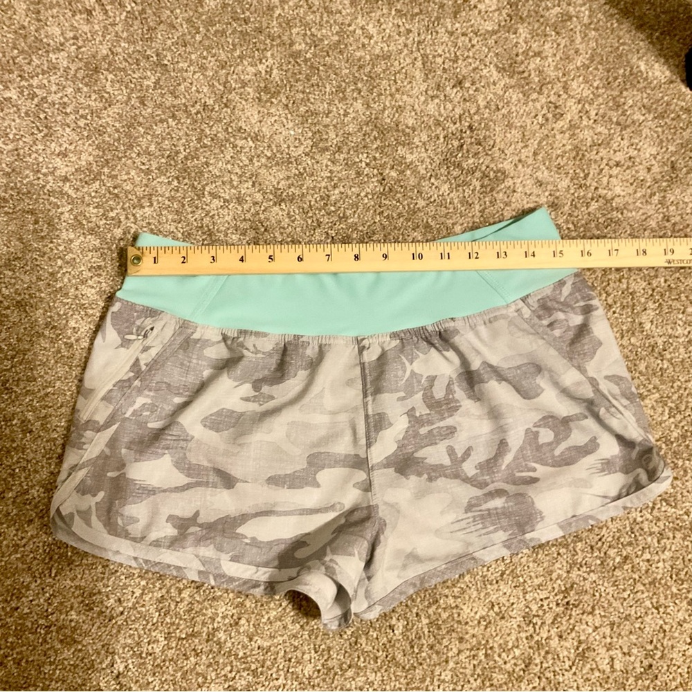 Women's Pelagic Bali Shorts - Size Medium - Picture 7 of 10